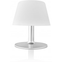 LED-aurinkokennopöytävalaisin Eva Solo SunLight Lounge, eri kokoja