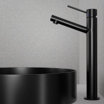 Pesuallashana Scandtap Steel Vector High Shadow, musta