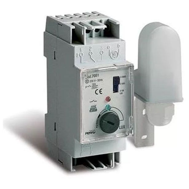 Hämäräkytkin Perry 7051, DIN, 16A