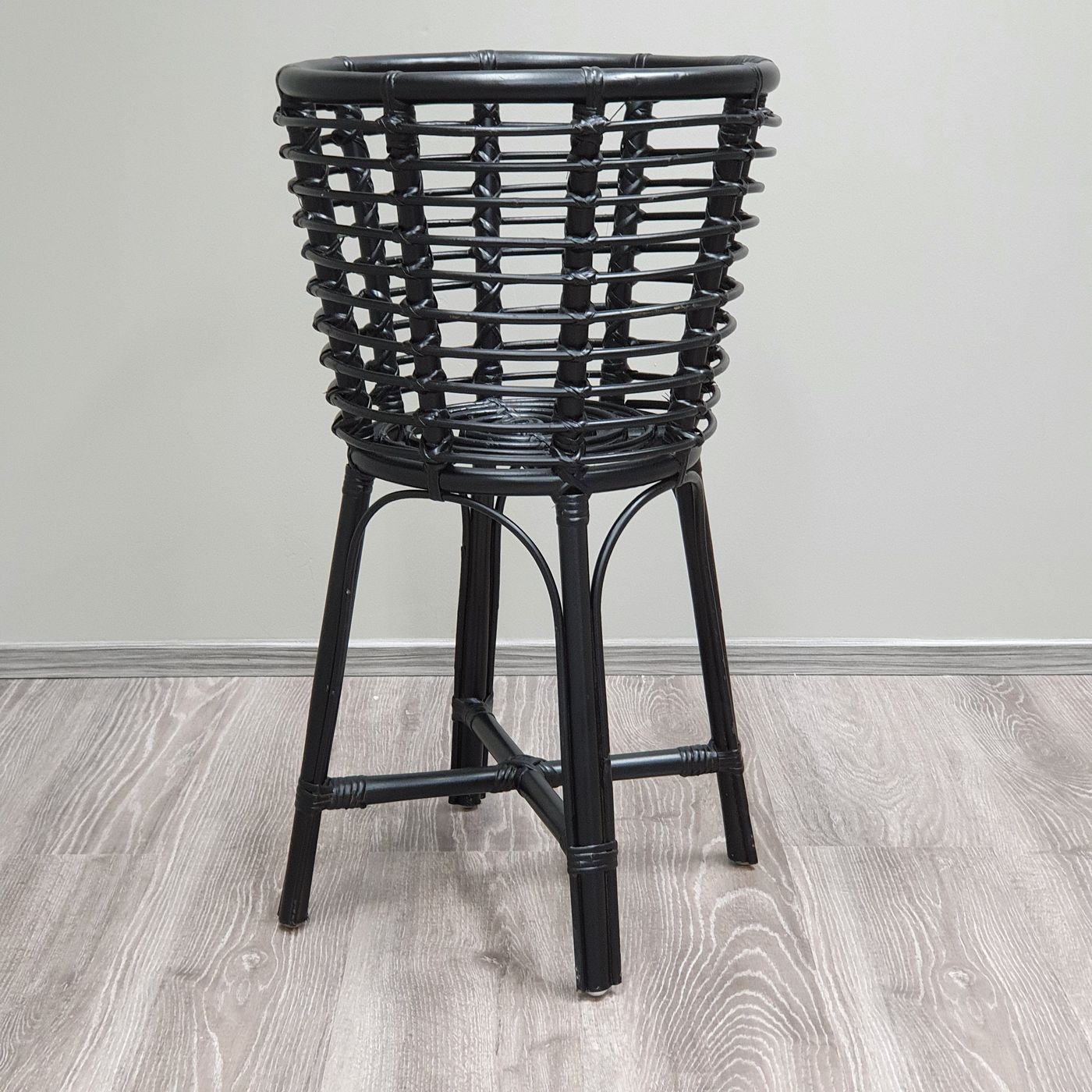 Kukkateline Tenstar, iso, musta, rottinki