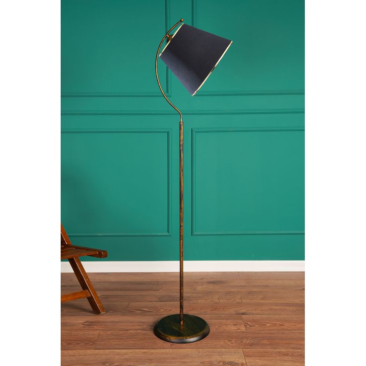 Lattiavalaisin Linento Furniture Conic, musta