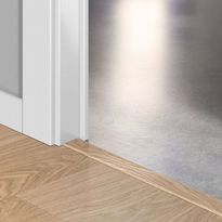 Monitoimilista vinyylille Pergo Natural Danish Oak 5in1, 200cm