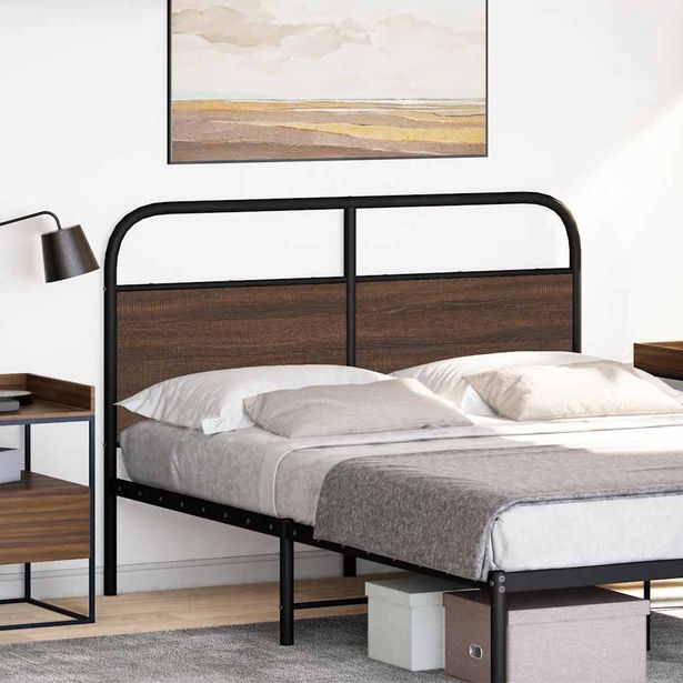 Sängynpääty ruskea tammi 135 cm teräs ja tekninen puu (00339)
