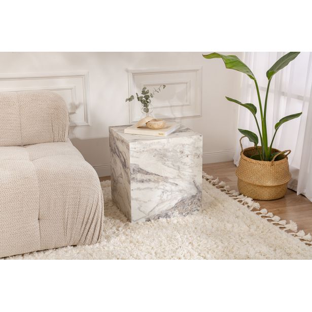 Sivupöytä Linento Furniture Küp, freesia-marmorijäljitelmä