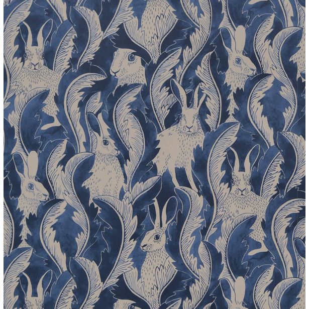 Tapetti Långelid/Von Brömssen Hares in hiding tummansininen 0.53x10.05m, non-woven