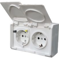 Vikavirtapistorasia Norwesco NRCD 24 SM, 2-osainen, 16A, 30mA, 250V, IP44, pinta-asennus, valkoinen