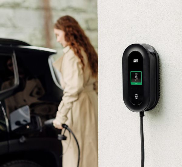 Sähköauton latausasema Defa Power