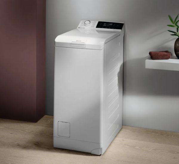 Päältä täytettävä pyykinpesukone Electrolux 700 SteamCare EW7T673L1L 7 kg 1300 rpm