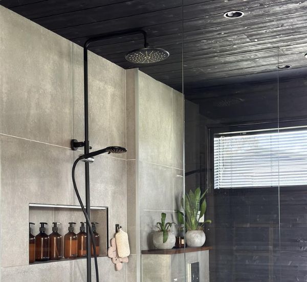 Sisustus- ja saunapaneeli Siparila Struktuuri 15x176x2350 mm, musta, kuusi, STS-profiili