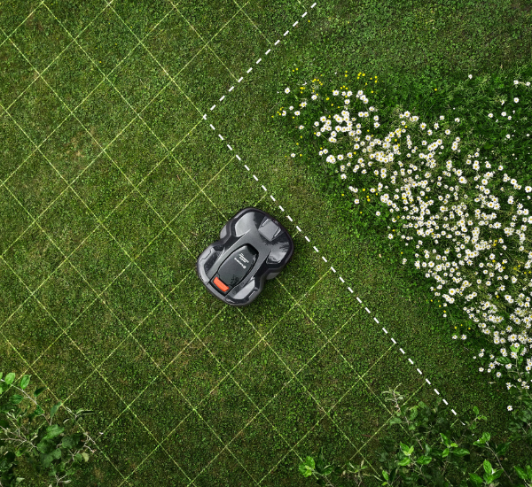 Rajalangaton robottiruohonleikkuri Husqvarna Automower 310E NERA EPOS